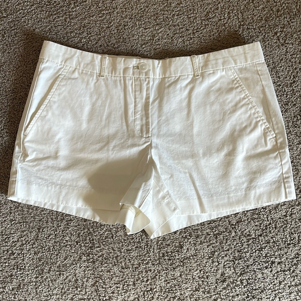 Gap Cream khaki shorts Size 6